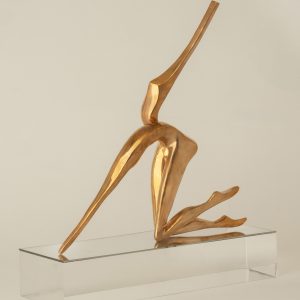 ¨Extended Duality¨ - Lost wax bronze casting, polished finish, on an acrylic base featuring a mirrored top, 5.91 × 9.84 × 2.76 inches, 2024