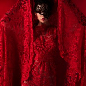 “Like a geisha” – 2021, Photo, Fine Art Giclée print mounted on aluminum dibond, framed, 40 × 60 cm (framed), Edition: Limited edition 1–5 (1st edition)